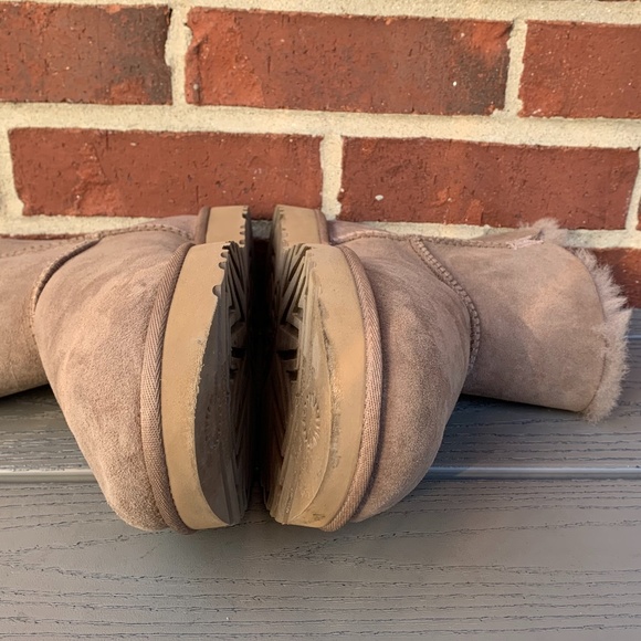 UGG Mini Bailey Button II Shearling Boot - Picture 9 of 13